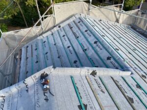 屋根の葺き替え工事　⑤瓦桟設置２
